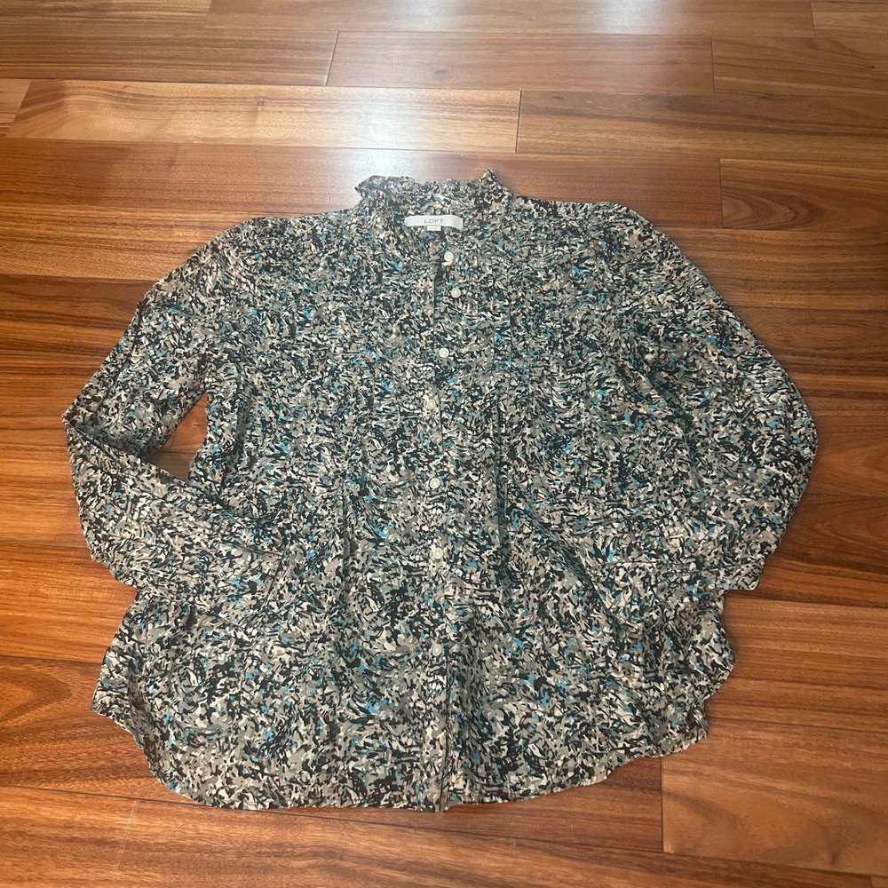LOFT‎ Pintuck Blouse Ruffle Neck Long Sleeve Abstract Print Top XS